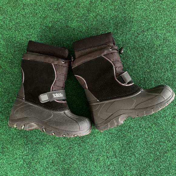 totes Other - Totes snow boots⛄️